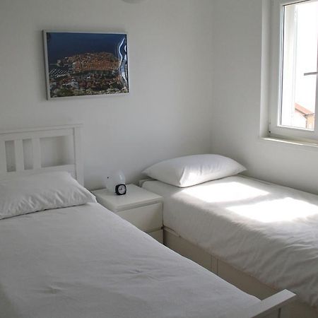 Jelena Apartments Bol Esterno foto