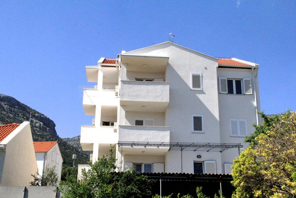 Jelena Apartments Bol Esterno foto